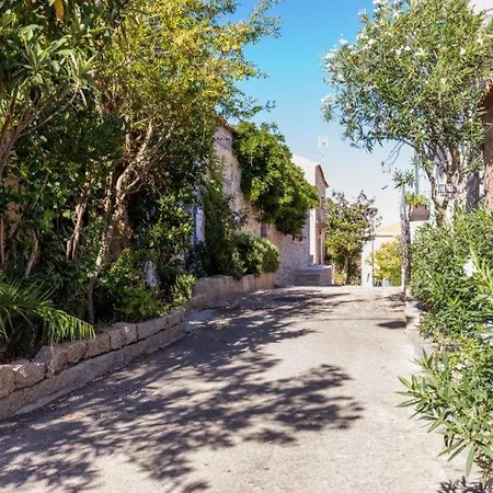 Charming Il Glicine A Holiday home San Pantaleo